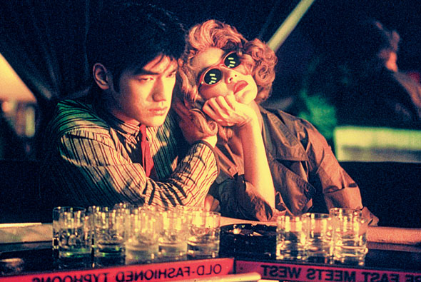 Chungking Express movie scenes  no opinions or ideas upon the viewer The two stories are simply told and are told simply leaving us to extract our personal meaning from the strange 